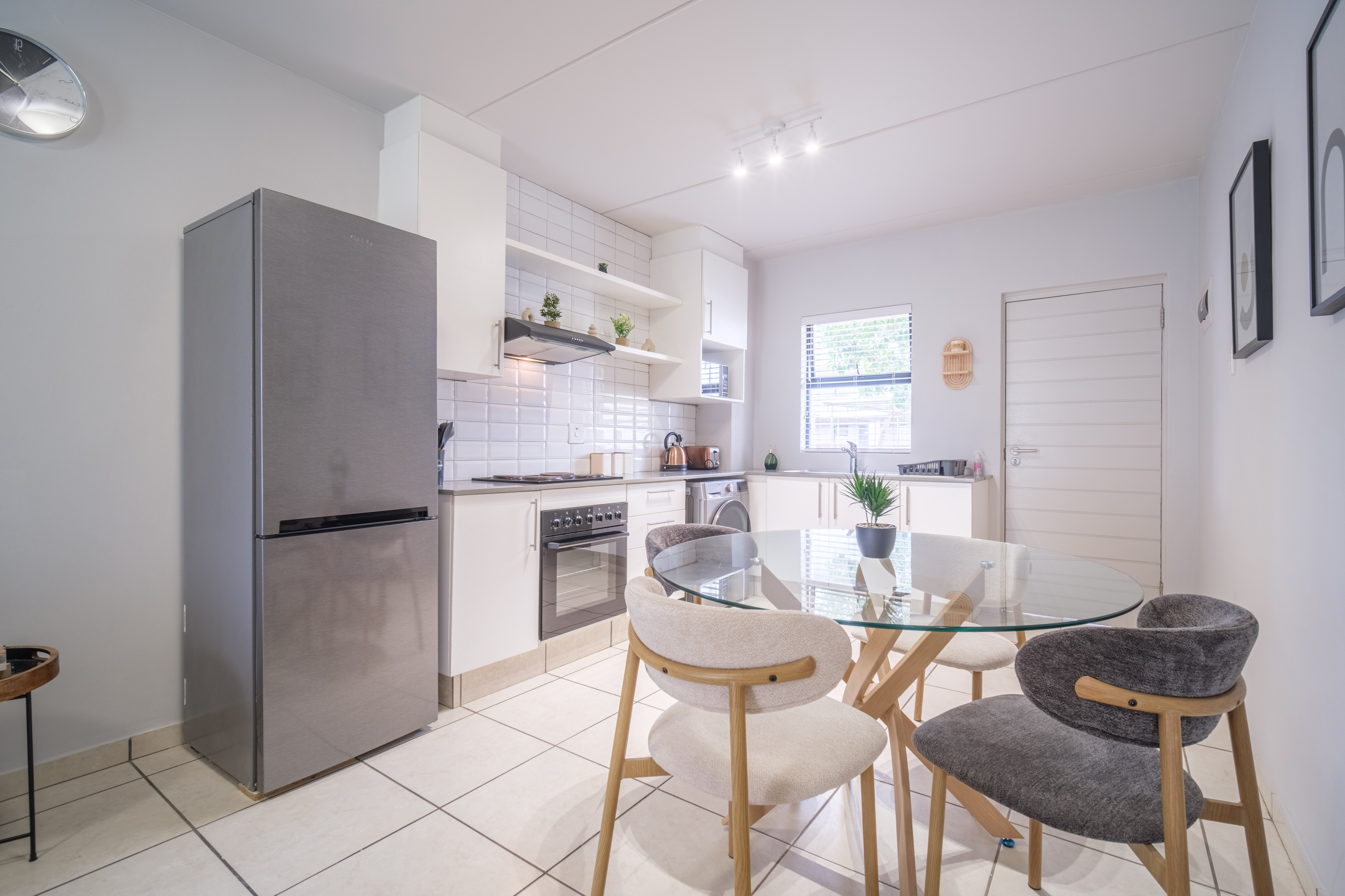 Ballito Groves Kitchen & Dining