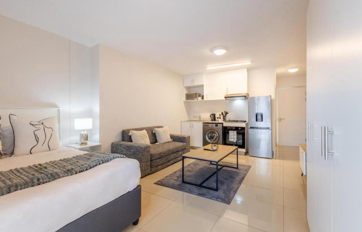 Phola Studio Suite Open Plan